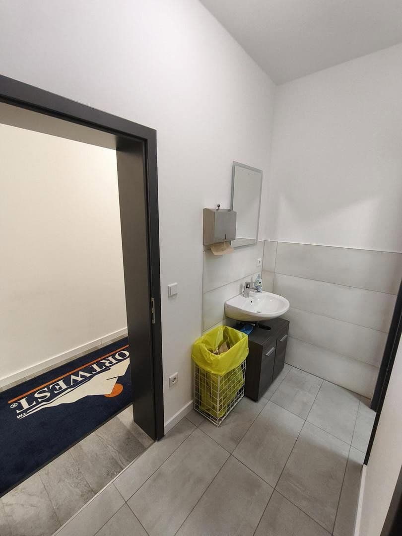 non-residential property to rent, 1,180 m², Babenhausen, Hesse non-residential property to rent, 1,180 m², Babenhausen, Hesse