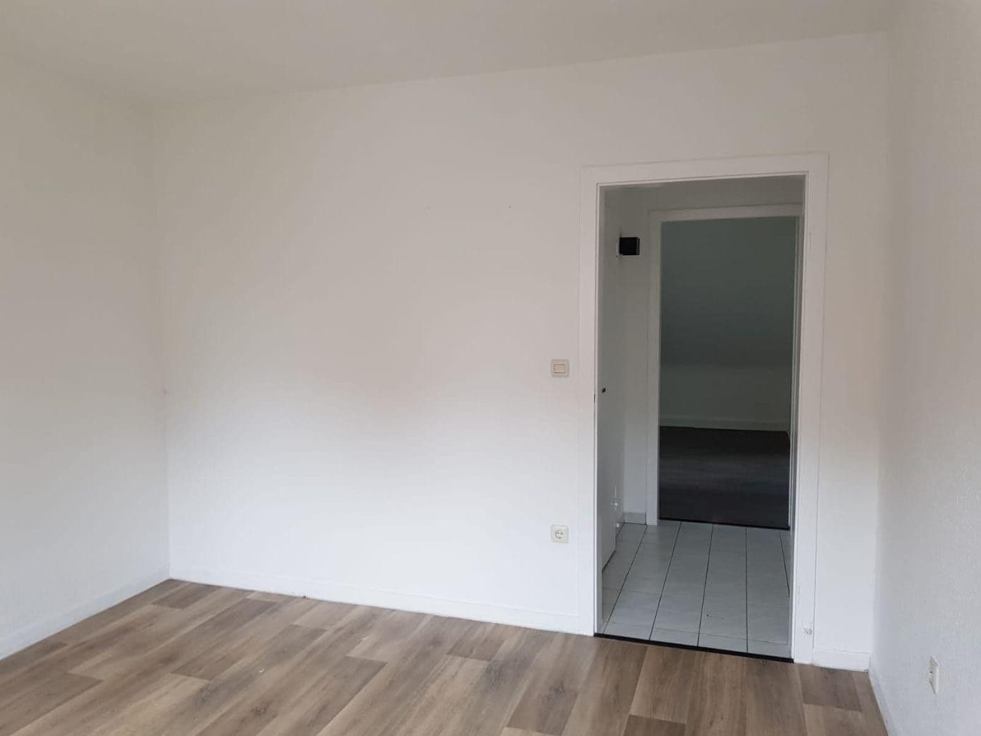 3 bedroom flat to rent, 55 m², Odenwaldstraße 16, Oberhausen, North Rhine-Westphalia 3 bedroom flat to rent, 55 m², Odenwaldstraße 16, Oberhausen, North Rhine-Westphalia