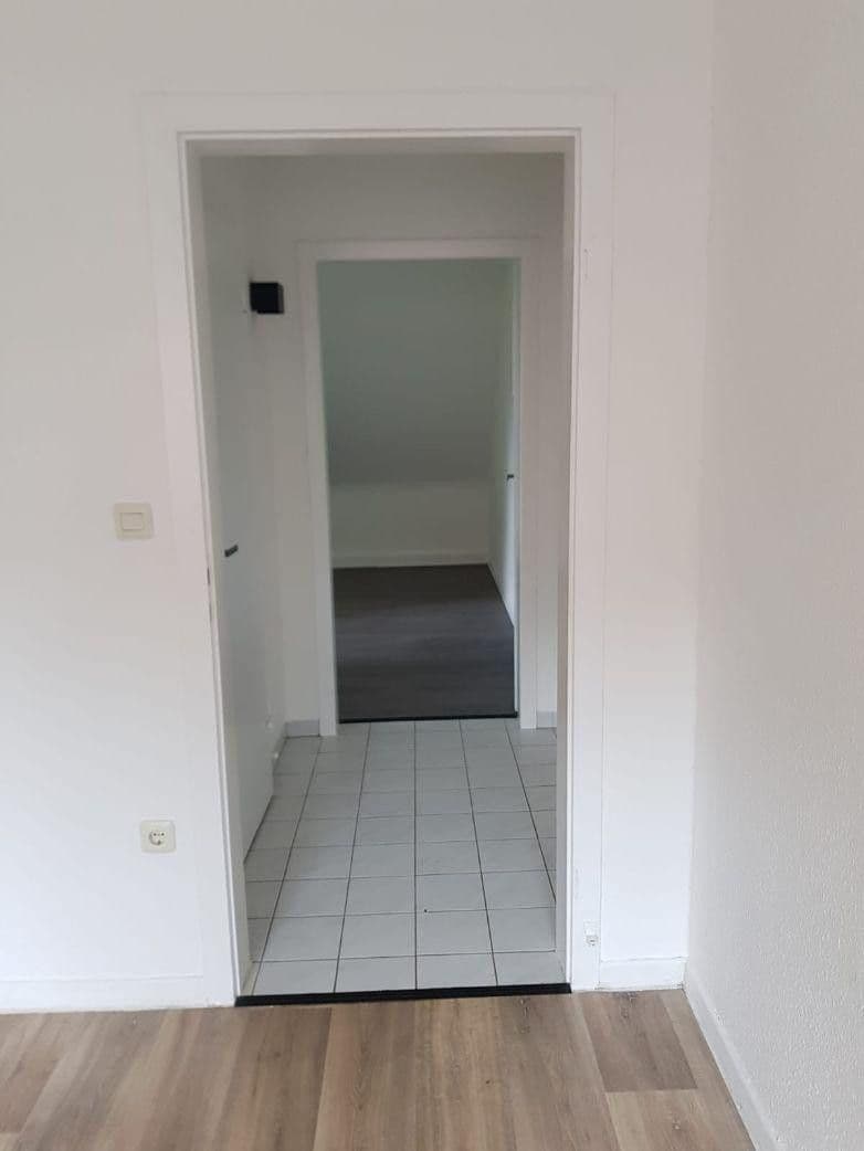 3 bedroom flat to rent, 55 m², Odenwaldstraße 16, Oberhausen, North Rhine-Westphalia 3 bedroom flat to rent, 55 m², Odenwaldstraße 16, Oberhausen, North Rhine-Westphalia