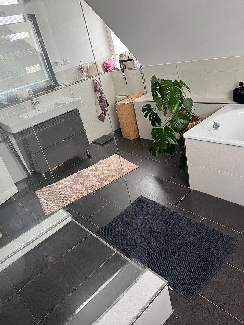 2 bedroom with open-plan kitchen flat for sale, 74 m², Förderstraße 10, Essen, North Rhine-Westphalia 2 bedroom with open-plan kitchen flat for sale, 74 m², Förderstraße 10, Essen, North Rhine-Westphalia
