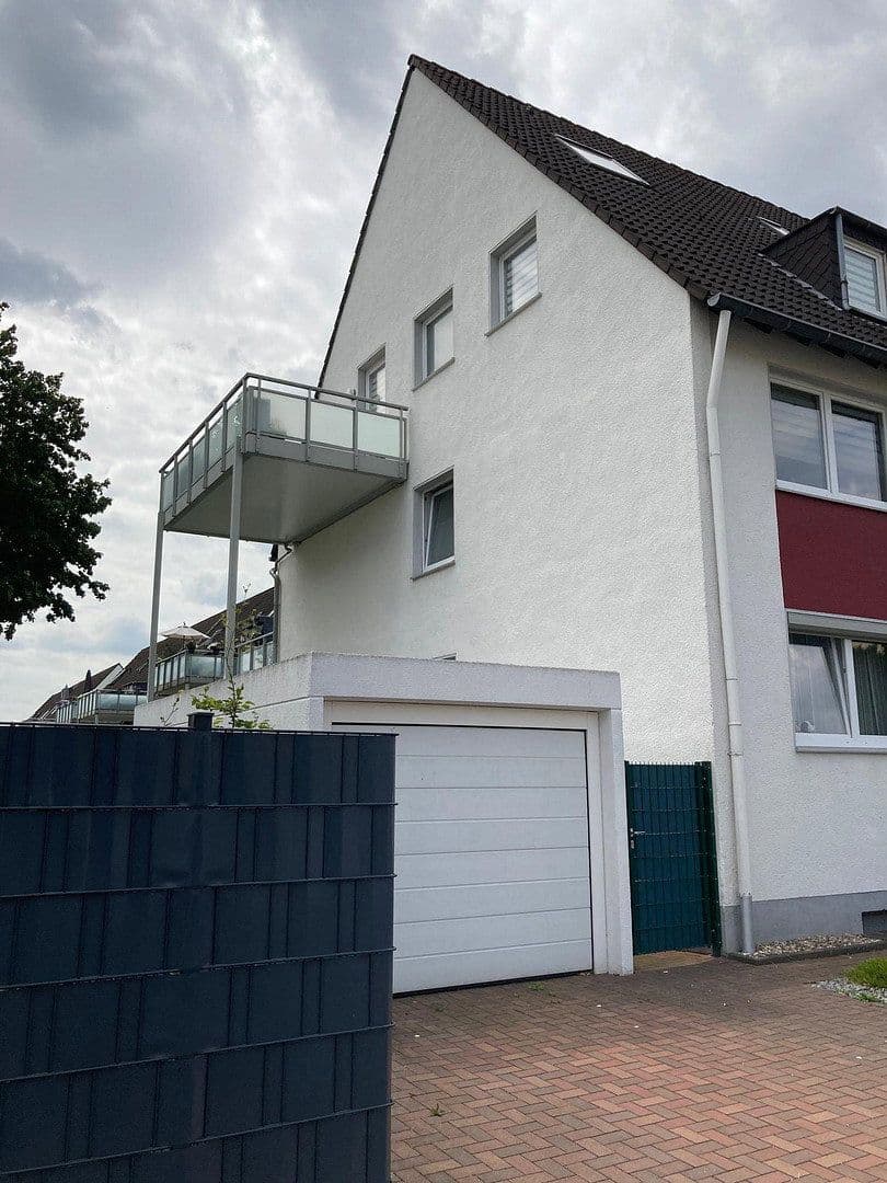 2 bedroom with open-plan kitchen flat for sale, 74 m², Förderstraße 10, Essen, North Rhine-Westphalia 2 bedroom with open-plan kitchen flat for sale, 74 m², Förderstraße 10, Essen, North Rhine-Westphalia