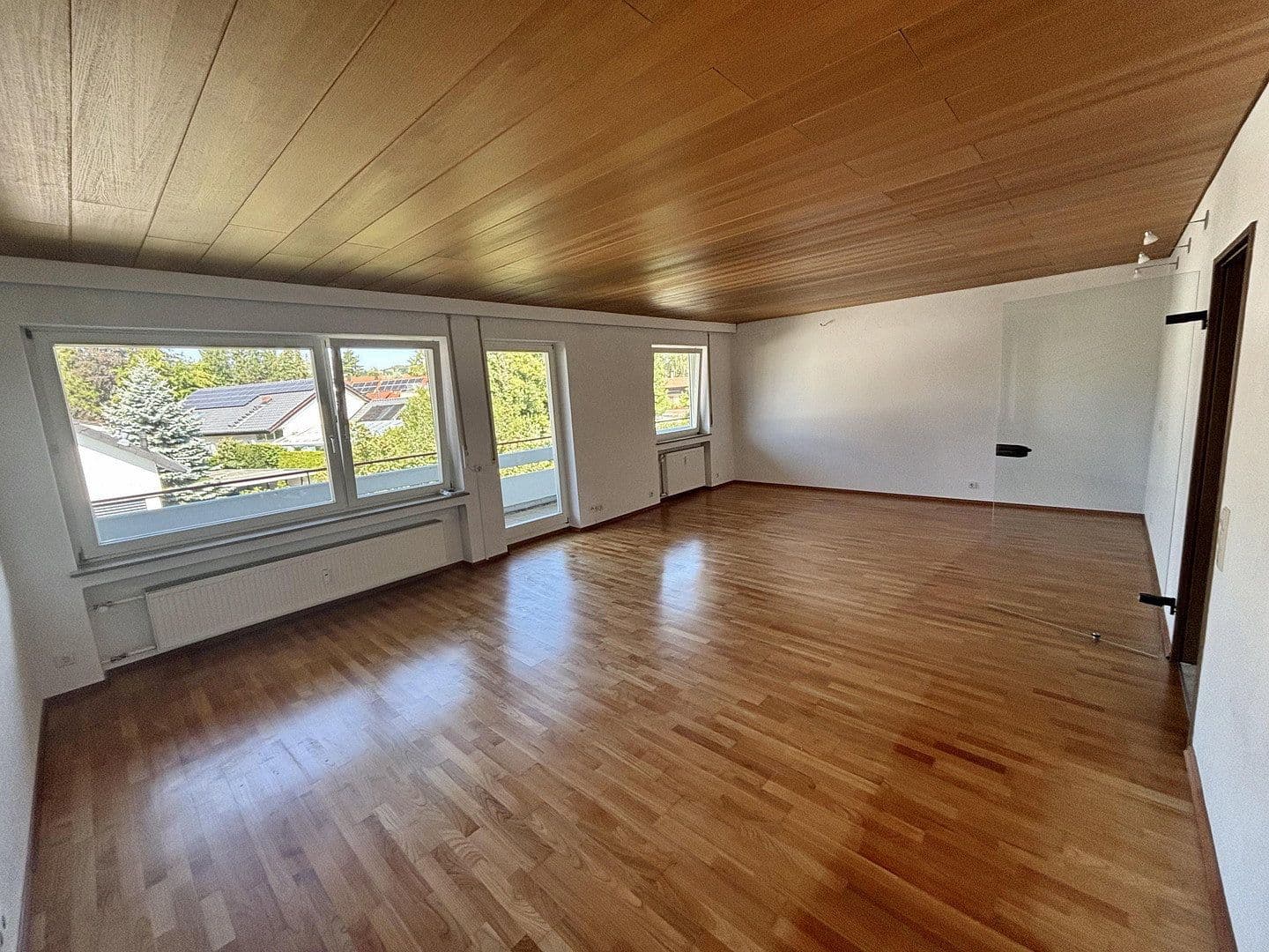 2 bedroom with open-plan kitchen flat to rent, 95 m², Singen (Hohentwiel), Baden-Württemberg 2 bedroom with open-plan kitchen flat to rent, 95 m², Singen (Hohentwiel), Baden-Württemberg
