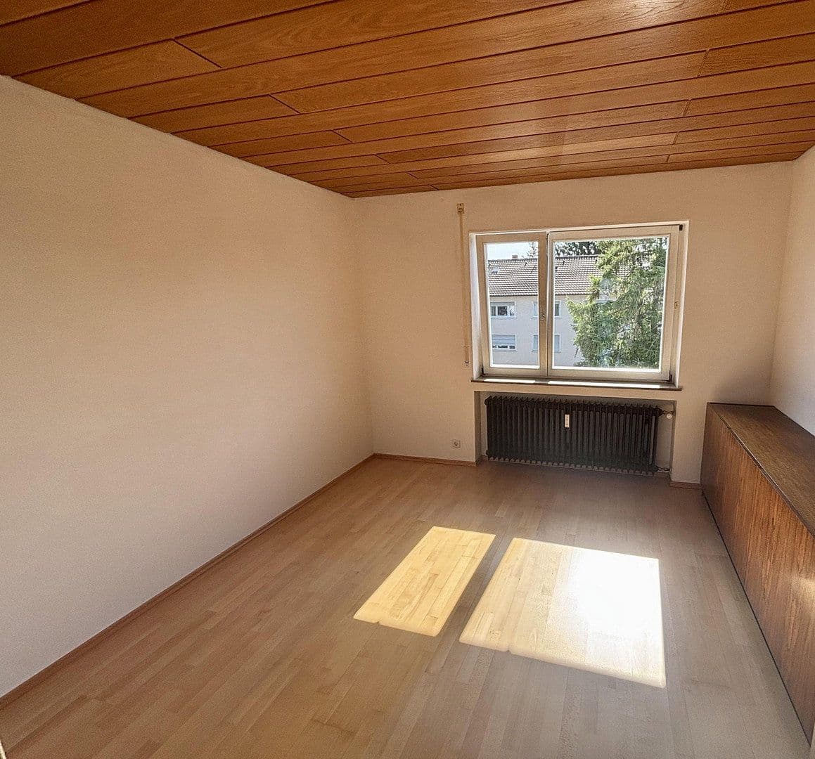 2 bedroom with open-plan kitchen flat to rent, 95 m², Singen (Hohentwiel), Baden-Württemberg 2 bedroom with open-plan kitchen flat to rent, 95 m², Singen (Hohentwiel), Baden-Württemberg