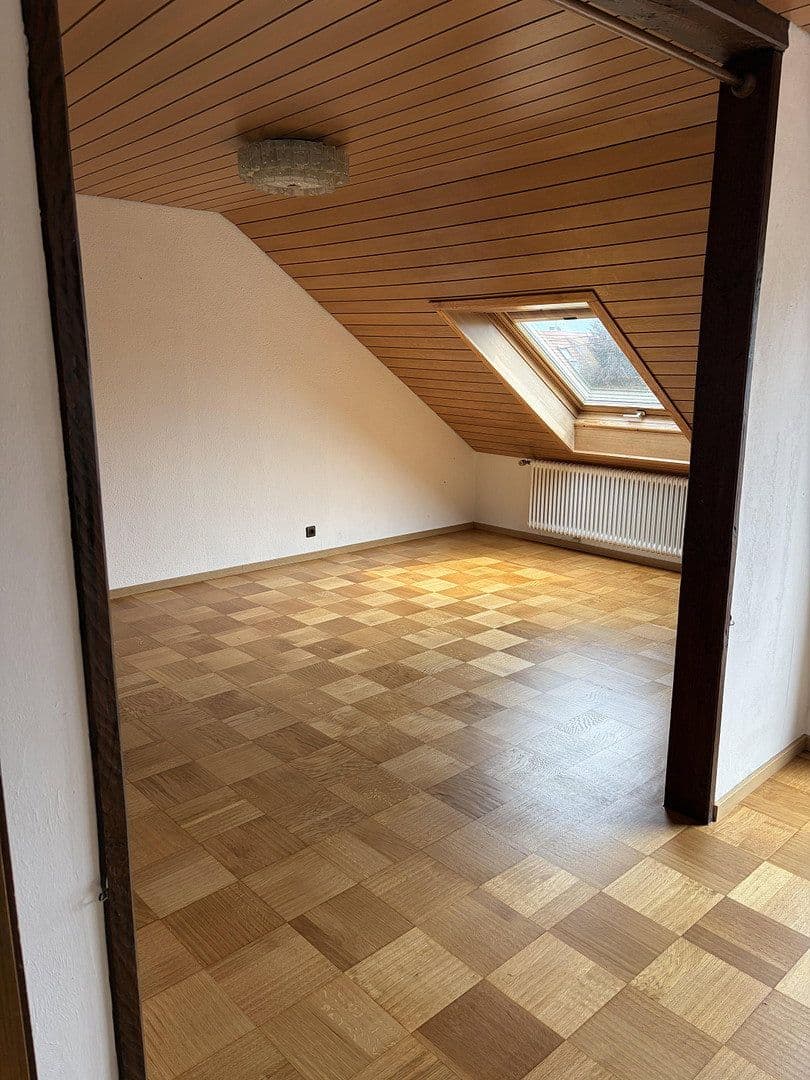 2 bedroom with open-plan kitchen flat to rent, 90 m², Stuttgart, Baden-Württemberg 2 bedroom with open-plan kitchen flat to rent, 90 m², Stuttgart, Baden-Württemberg