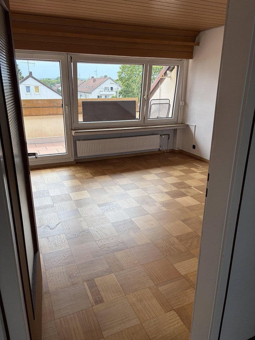 2 bedroom with open-plan kitchen flat to rent, 90 m², Stuttgart, Baden-Württemberg 2 bedroom with open-plan kitchen flat to rent, 90 m², Stuttgart, Baden-Württemberg