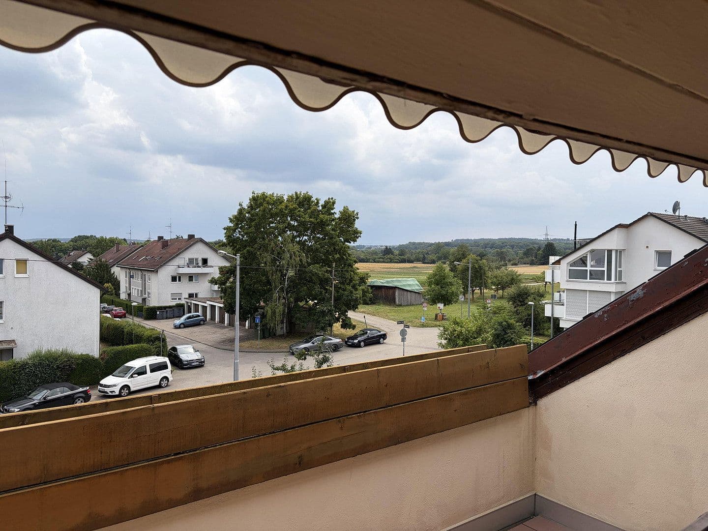 2 bedroom with open-plan kitchen flat to rent, 90 m², Stuttgart, Baden-Württemberg 2 bedroom with open-plan kitchen flat to rent, 90 m², Stuttgart, Baden-Württemberg