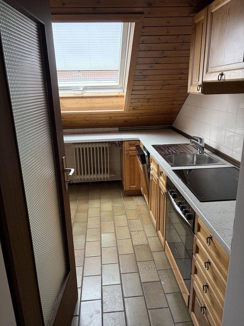2 bedroom with open-plan kitchen flat to rent, 90 m², Stuttgart, Baden-Württemberg 2 bedroom with open-plan kitchen flat to rent, 90 m², Stuttgart, Baden-Württemberg