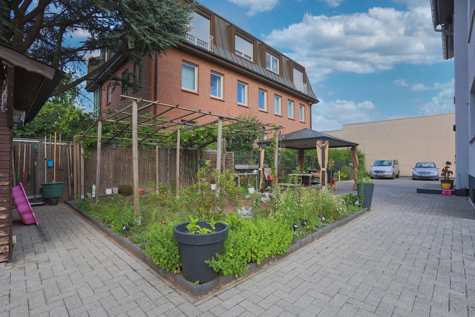 house for sale, 251 m², Frankfurt am Main, Hesse house for sale, 251 m², Frankfurt am Main, Hesse