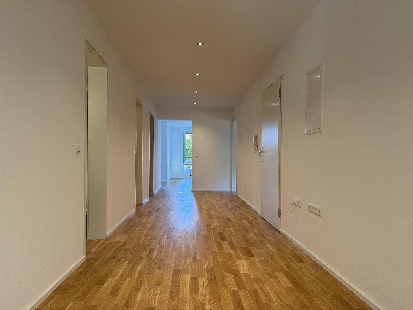 2 bedroom with open-plan kitchen flat to rent, 115 m², Göppingen, Baden-Württemberg 2 bedroom with open-plan kitchen flat to rent, 115 m², Göppingen, Baden-Württemberg