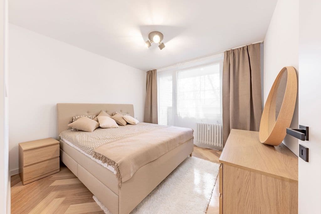 2 bedroom with open-plan kitchen flat for sale, 70 m², Jablonecká, Prague, Prague 2 bedroom with open-plan kitchen flat for sale, 70 m², Jablonecká, Prague, Prague