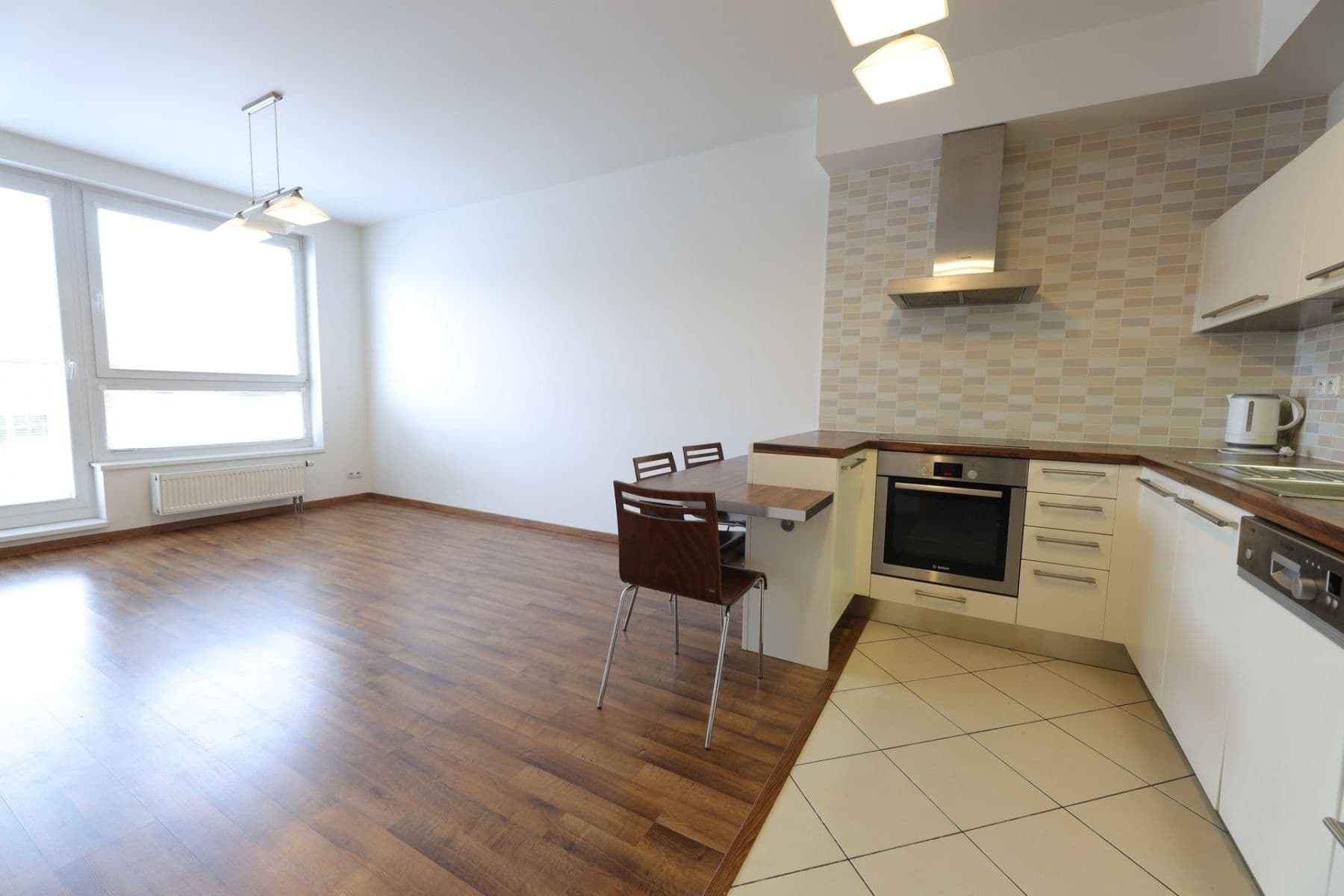 1 bedroom with open-plan kitchen flat to rent, 49 m², Pod Harfou, Prague, Prague 1 bedroom with open-plan kitchen flat to rent, 49 m², Pod Harfou, Prague, Prague