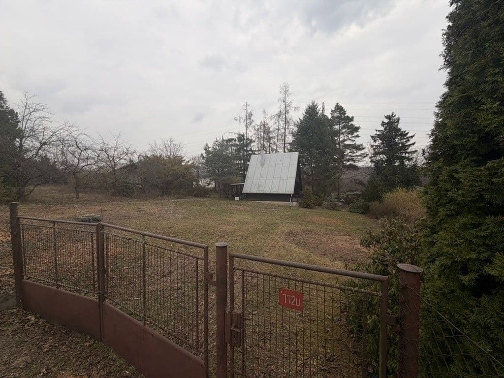 plot for sale, 783 m², Březová-Oleško, Středočeský Region plot for sale, 783 m², Březová-Oleško, Středočeský Region