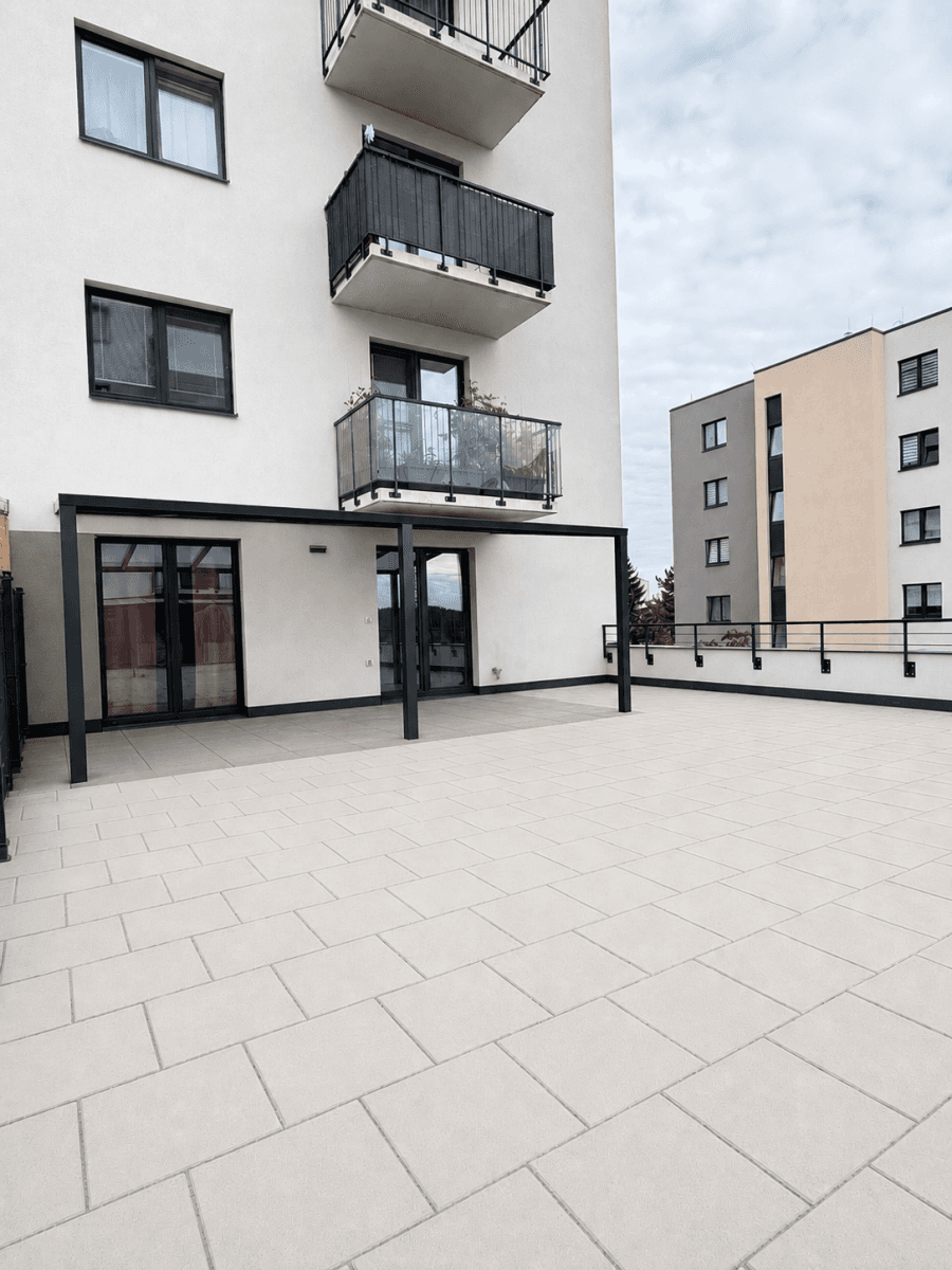 1 bedroom with open-plan kitchen flat to rent, 54 m², Pecháčkova, Plzeň, Plzeňský Region 1 bedroom with open-plan kitchen flat to rent, 54 m², Pecháčkova, Plzeň, Plzeňský Region