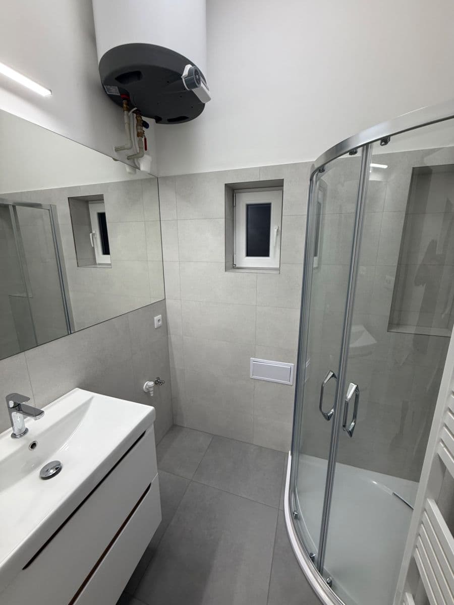 1 bedroom with open-plan kitchen flat to rent, 60 m², Nad Panenskou, Prague, Prague 1 bedroom with open-plan kitchen flat to rent, 60 m², Nad Panenskou, Prague, Prague