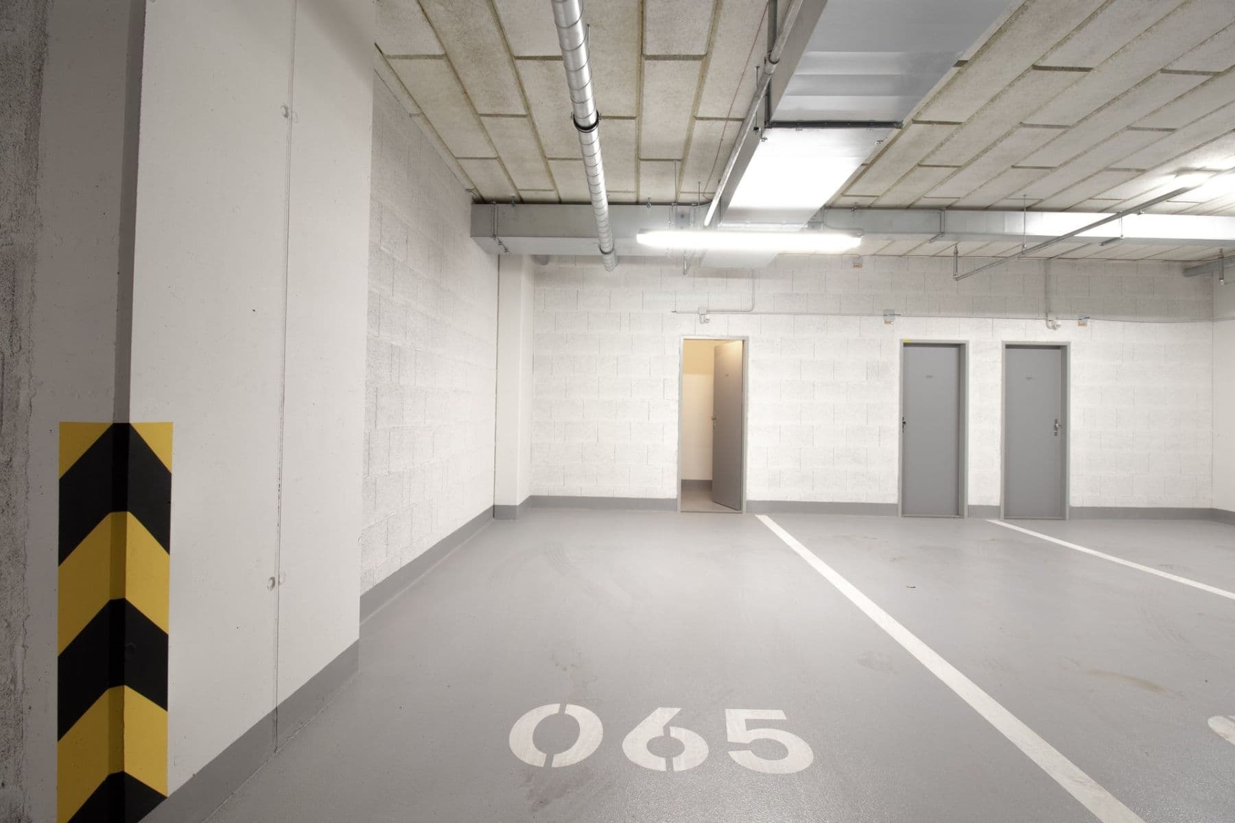 Studio flat to rent, 37 m², Gerstelova, Prague, Prague Studio flat to rent, 37 m², Gerstelova, Prague, Prague