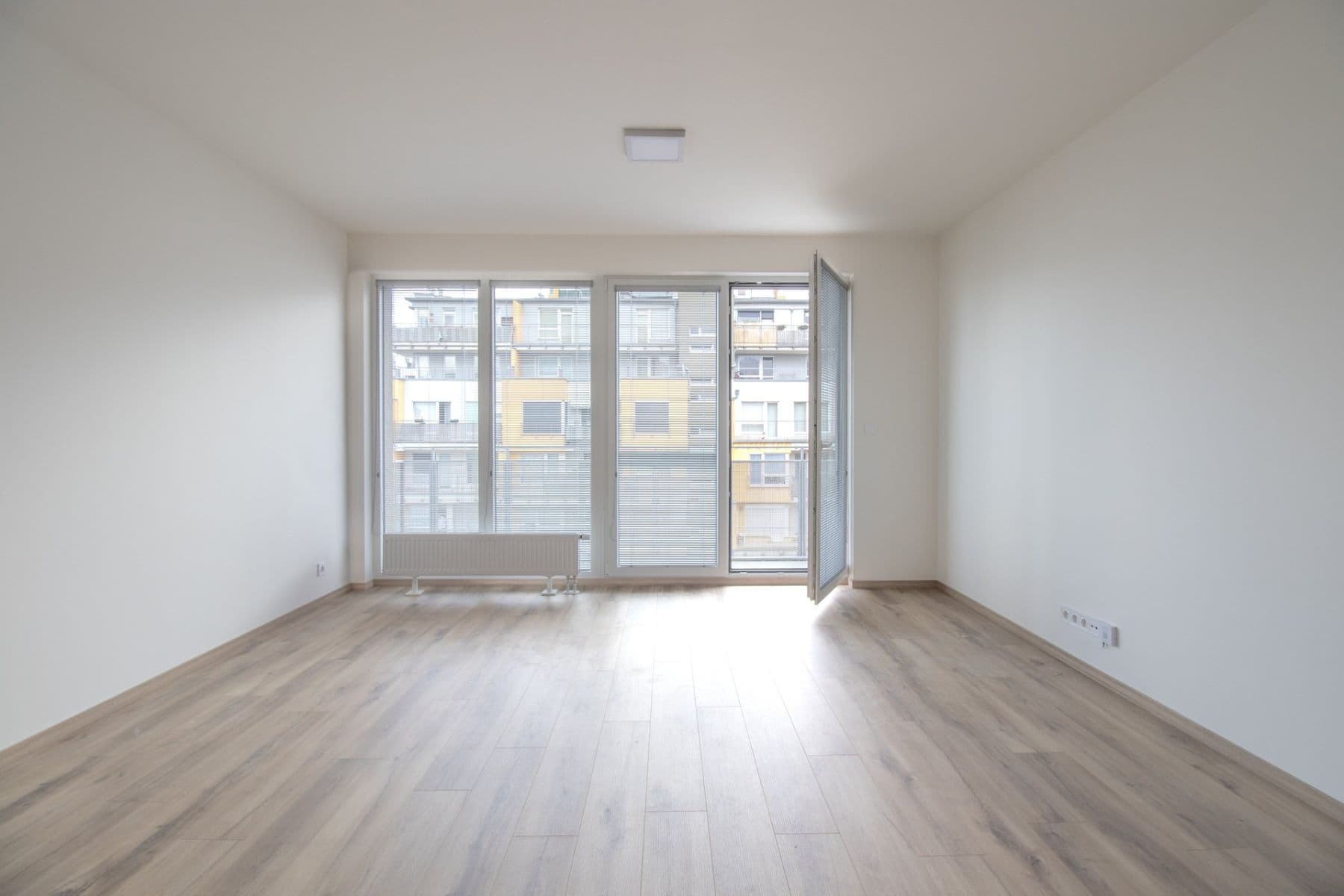 Studio flat to rent, 37 m², Gerstelova, Prague, Prague Studio flat to rent, 37 m², Gerstelova, Prague, Prague