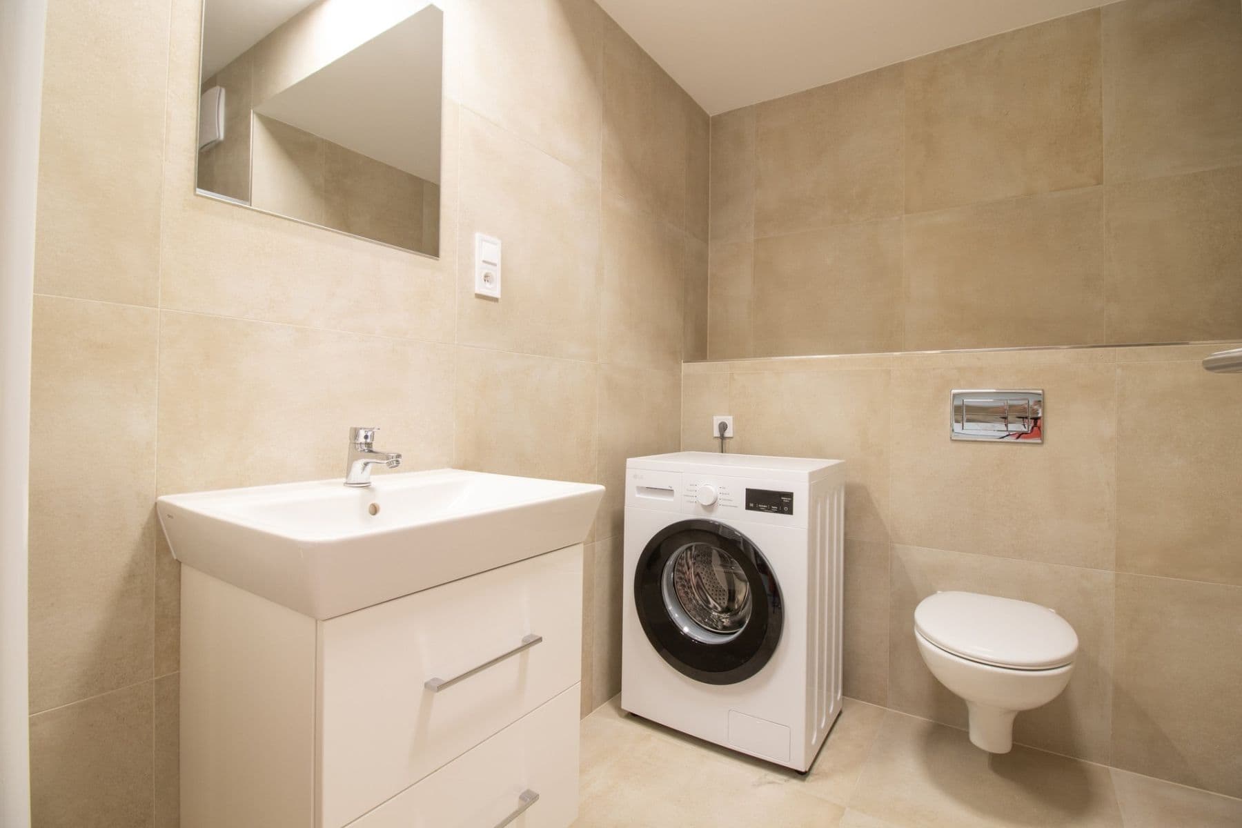 Studio flat to rent, 37 m², Gerstelova, Prague, Prague Studio flat to rent, 37 m², Gerstelova, Prague, Prague