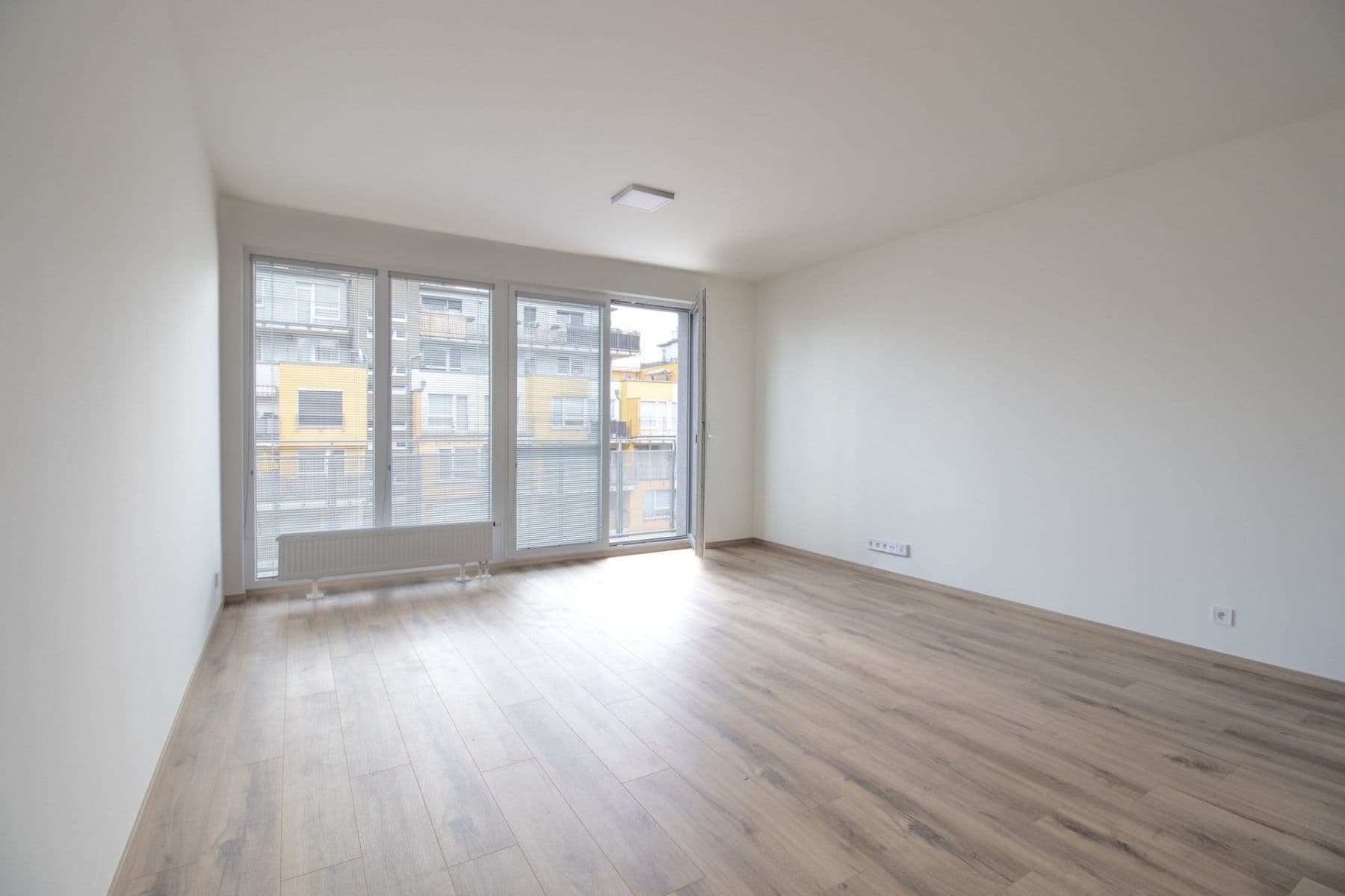 Studio flat to rent, 37 m², Gerstelova, Prague, Prague Studio flat to rent, 37 m², Gerstelova, Prague, Prague