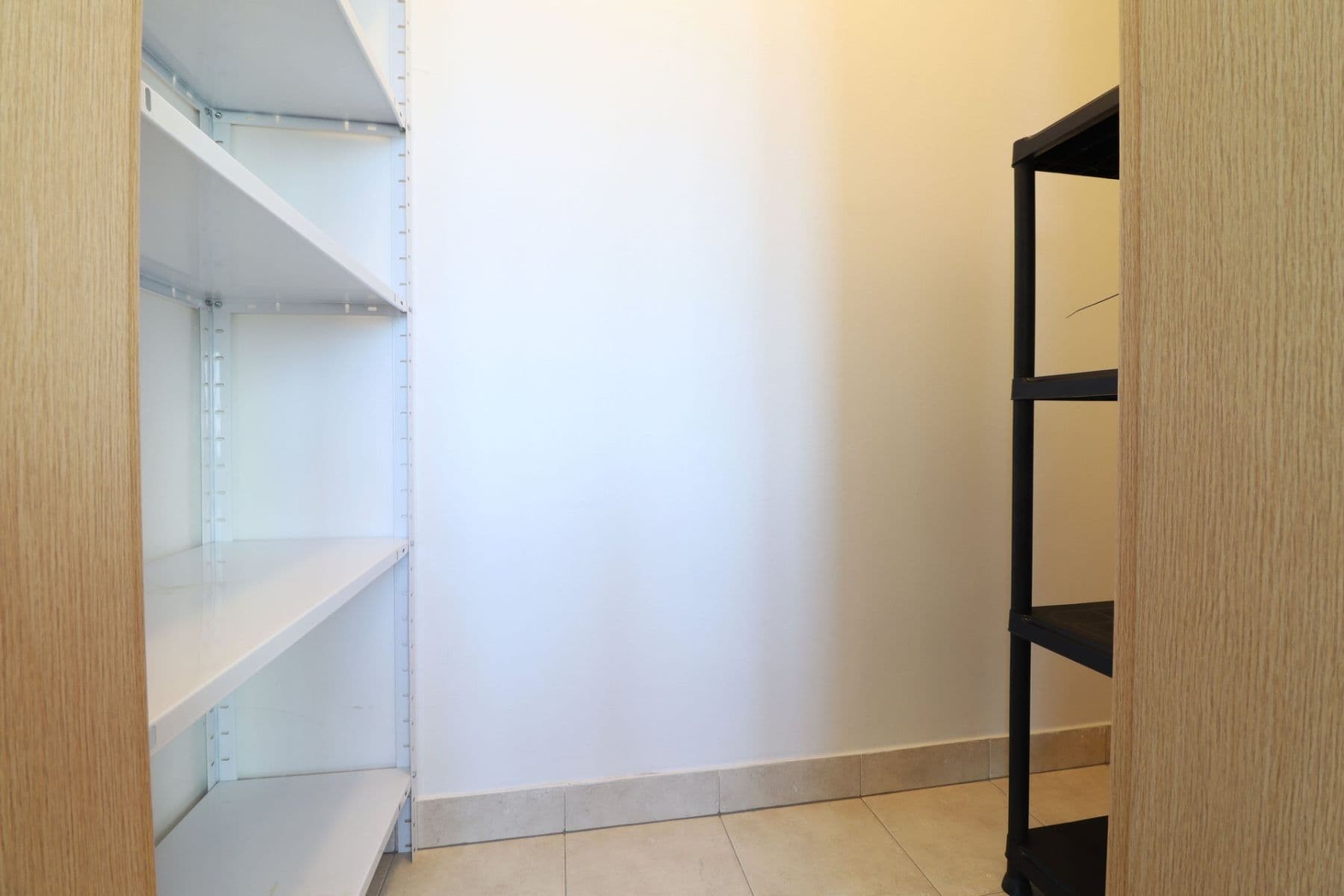 2 bedroom with open-plan kitchen flat to rent, 82 m², V dolině, Prague, Prague 2 bedroom with open-plan kitchen flat to rent, 82 m², V dolině, Prague, Prague