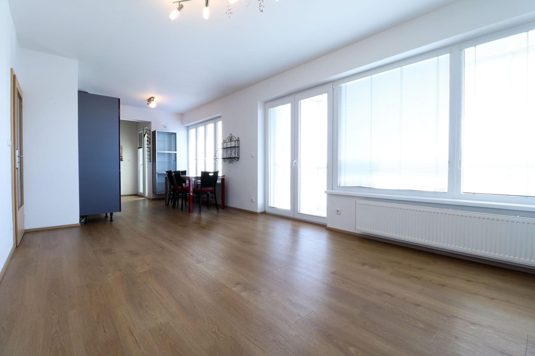 2 bedroom with open-plan kitchen flat to rent, 82 m², V dolině, Prague, Prague 2 bedroom with open-plan kitchen flat to rent, 82 m², V dolině, Prague, Prague