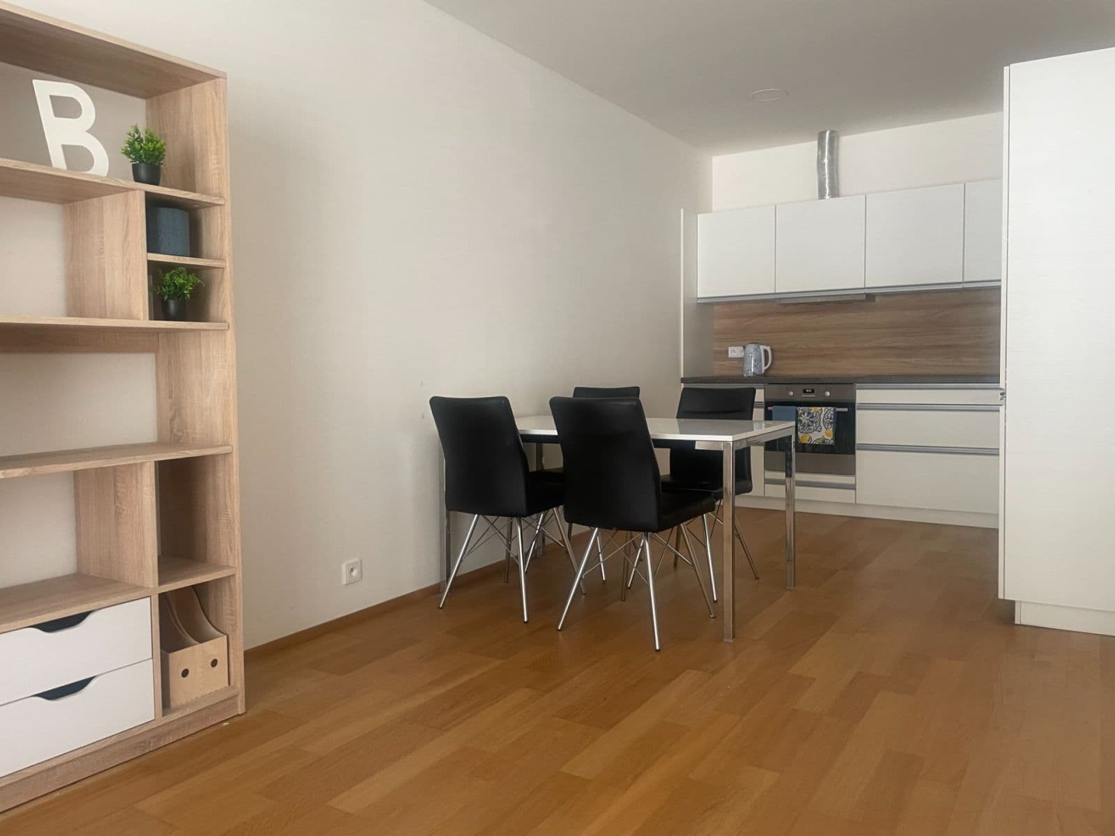 1 bedroom with open-plan kitchen flat to rent, 52 m², Studentská, Brno, Jihomoravský Region 1 bedroom with open-plan kitchen flat to rent, 52 m², Studentská, Brno, Jihomoravský Region
