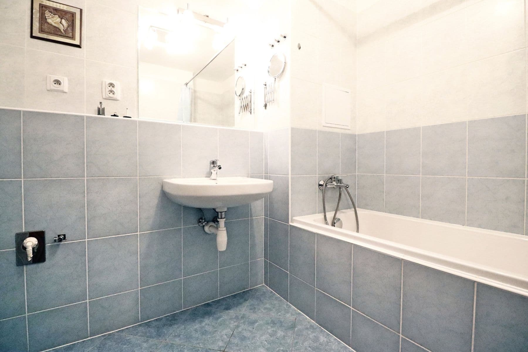 1 bedroom with open-plan kitchen flat to rent, 45 m², Českodubská, Prague, Prague 1 bedroom with open-plan kitchen flat to rent, 45 m², Českodubská, Prague, Prague