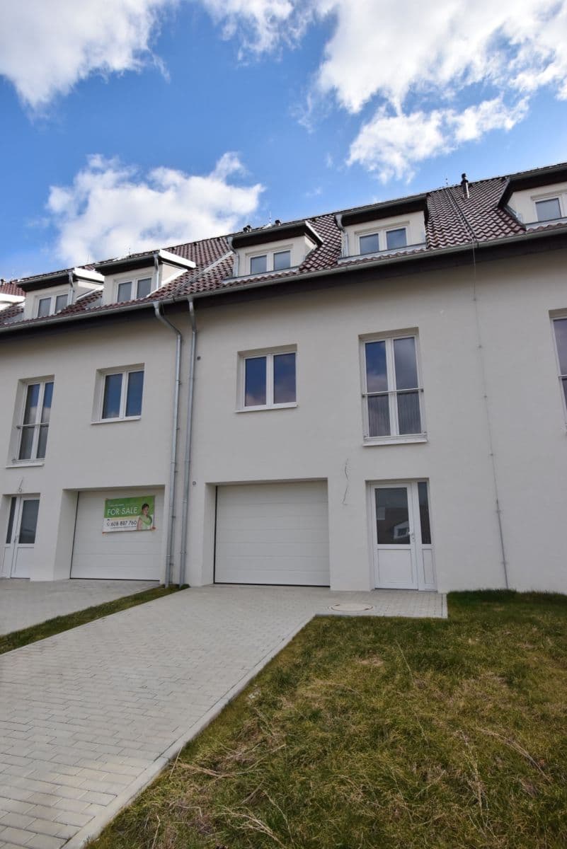 Studio flat to rent, 18 m², Sukova, Velké Přílepy, Středočeský Region Studio flat to rent, 18 m², Sukova, Velké Přílepy, Středočeský Region