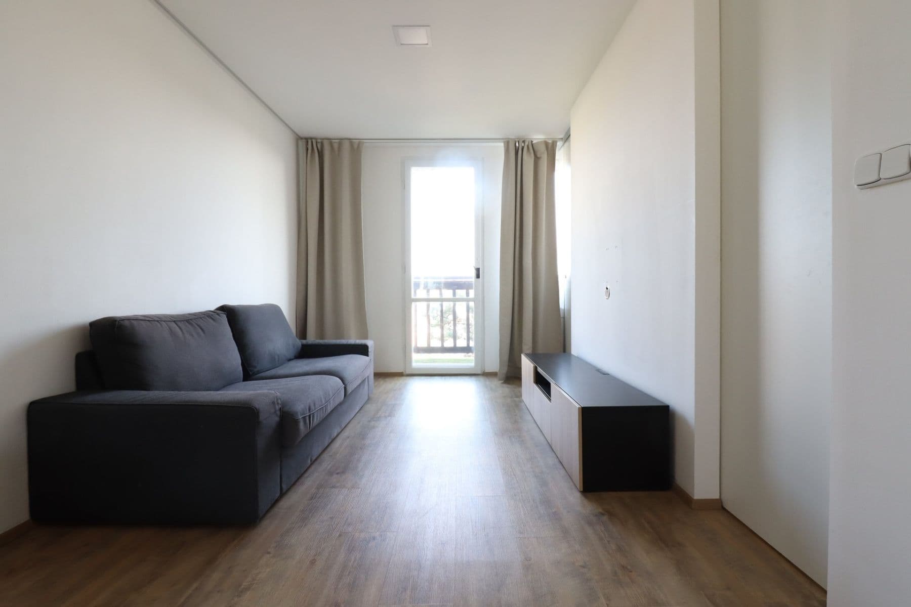 1 bedroom with open-plan kitchen flat to rent, 47 m², U první baterie, Prague, Prague 1 bedroom with open-plan kitchen flat to rent, 47 m², U první baterie, Prague, Prague