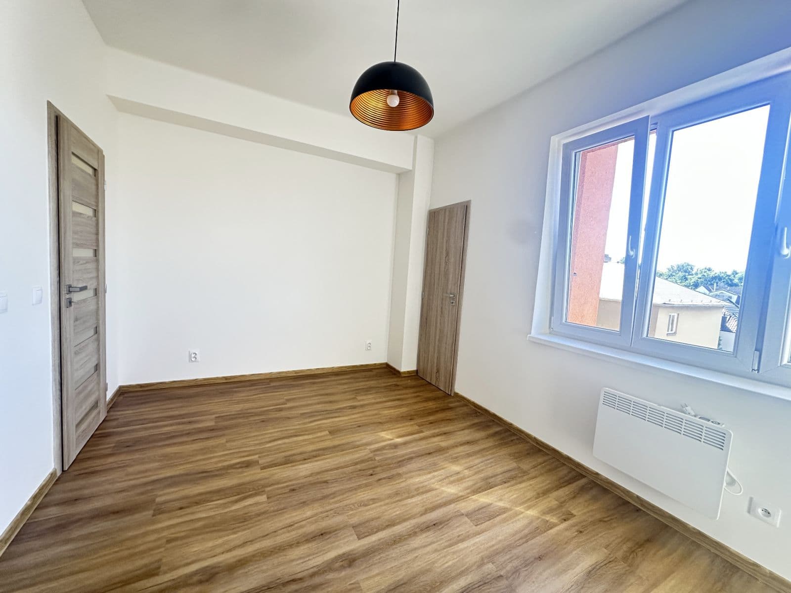 1 bedroom with open-plan kitchen flat to rent, 50 m², Jeseniova, Prague, Prague 1 bedroom with open-plan kitchen flat to rent, 50 m², Jeseniova, Prague, Prague