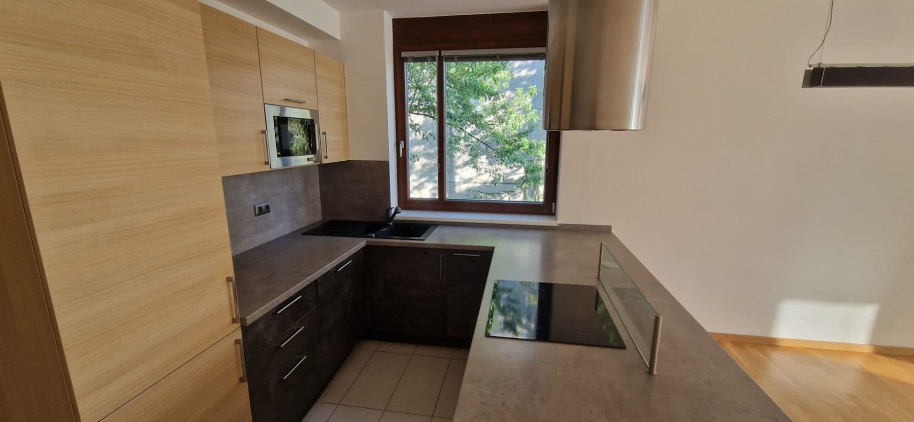 2 bedroom with open-plan kitchen flat to rent, 83 m², Pod Lysinami, Prague, Prague 2 bedroom with open-plan kitchen flat to rent, 83 m², Pod Lysinami, Prague, Prague