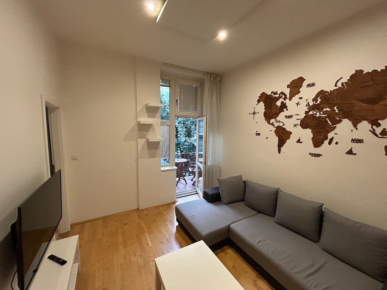 1 bedroom with open-plan kitchen flat to rent, 38 m², Jilemnického, Prague, Prague 1 bedroom with open-plan kitchen flat to rent, 38 m², Jilemnického, Prague, Prague
