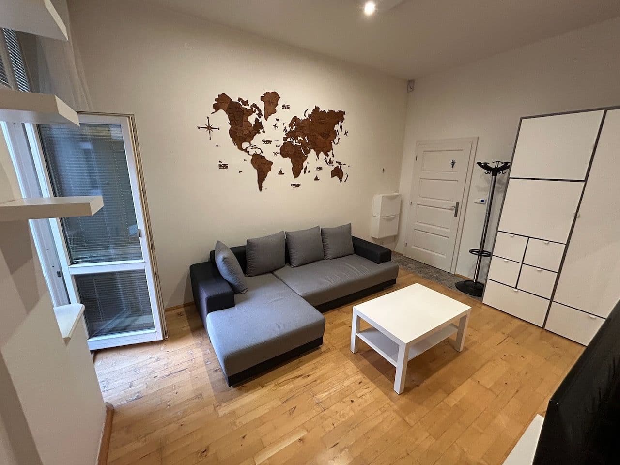 1 bedroom with open-plan kitchen flat to rent, 38 m², Jilemnického, Prague, Prague 1 bedroom with open-plan kitchen flat to rent, 38 m², Jilemnického, Prague, Prague