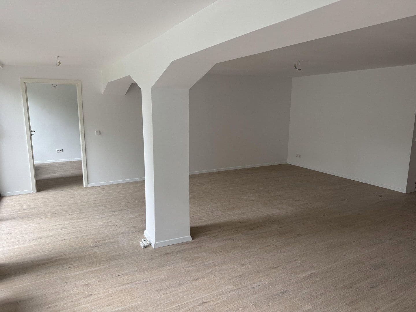 3 bedroom flat to rent, 114 m², Duisburg, North Rhine-Westphalia 3 bedroom flat to rent, 114 m², Duisburg, North Rhine-Westphalia