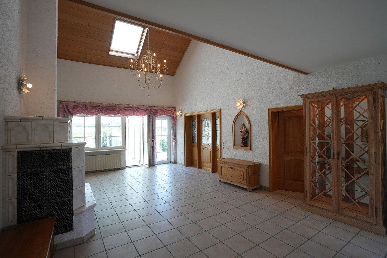 5 bedroom flat to rent, 192 m², Kastellaun, Rhineland-Palatinate 5 bedroom flat to rent, 192 m², Kastellaun, Rhineland-Palatinate