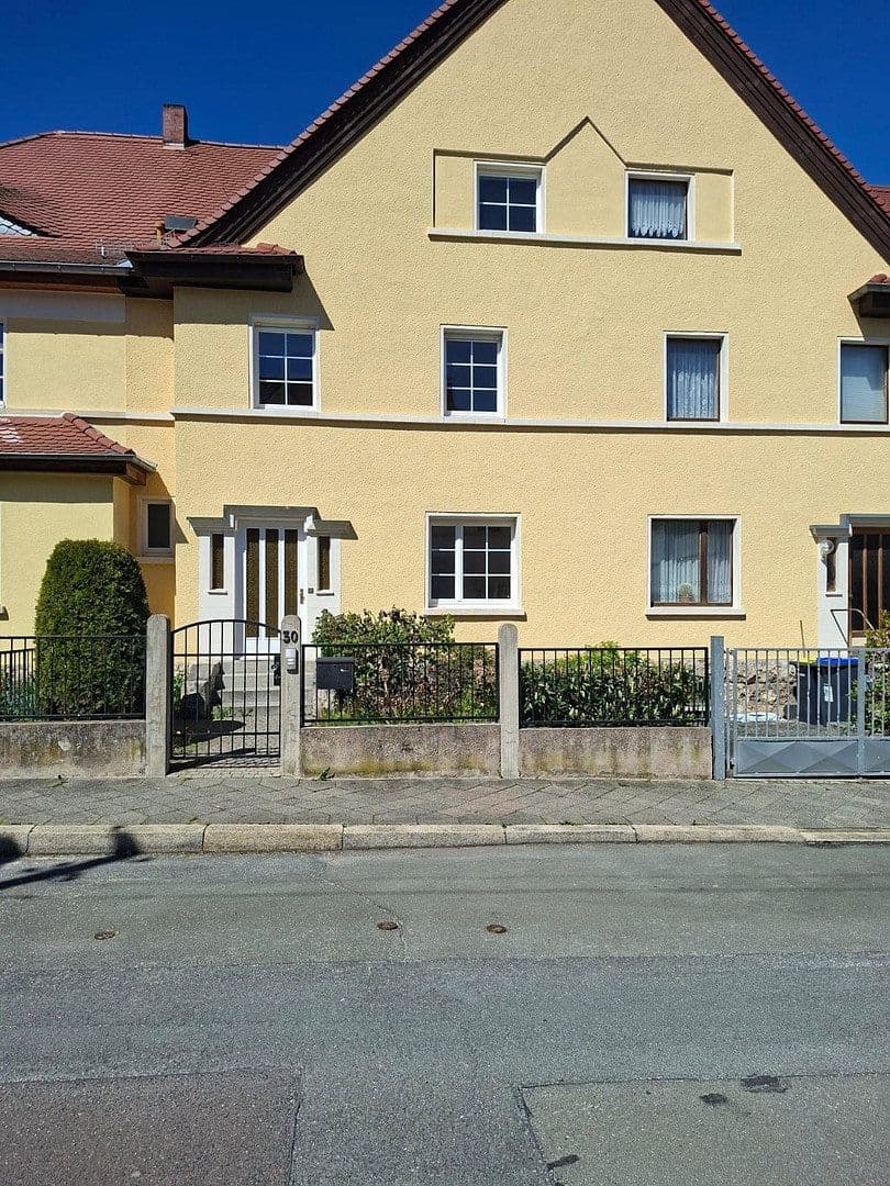 house to rent, 120 m², Karl-Marx-Straße 30, Apolda, Thuringia house to rent, 120 m², Karl-Marx-Straße 30, Apolda, Thuringia