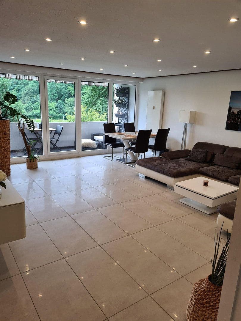 2 bedroom with open-plan kitchen flat for sale, 88 m², Essen, North Rhine-Westphalia 2 bedroom with open-plan kitchen flat for sale, 88 m², Essen, North Rhine-Westphalia