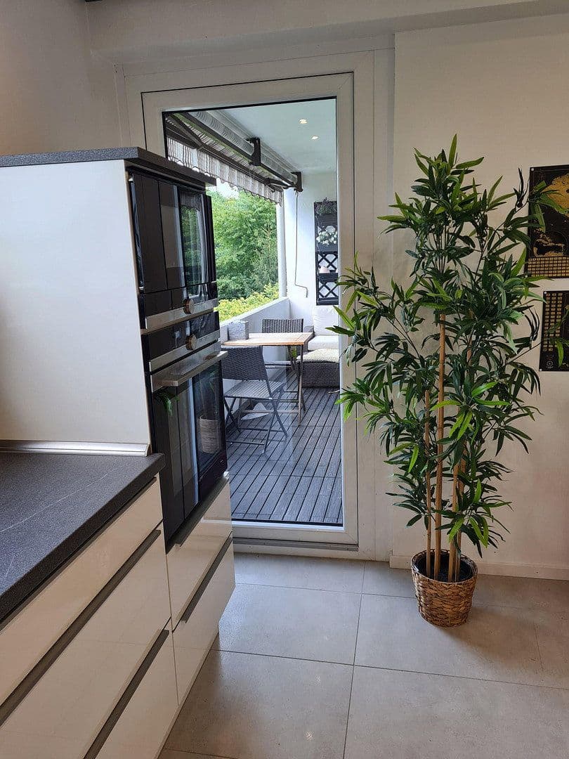 2 bedroom with open-plan kitchen flat for sale, 88 m², Essen, North Rhine-Westphalia 2 bedroom with open-plan kitchen flat for sale, 88 m², Essen, North Rhine-Westphalia