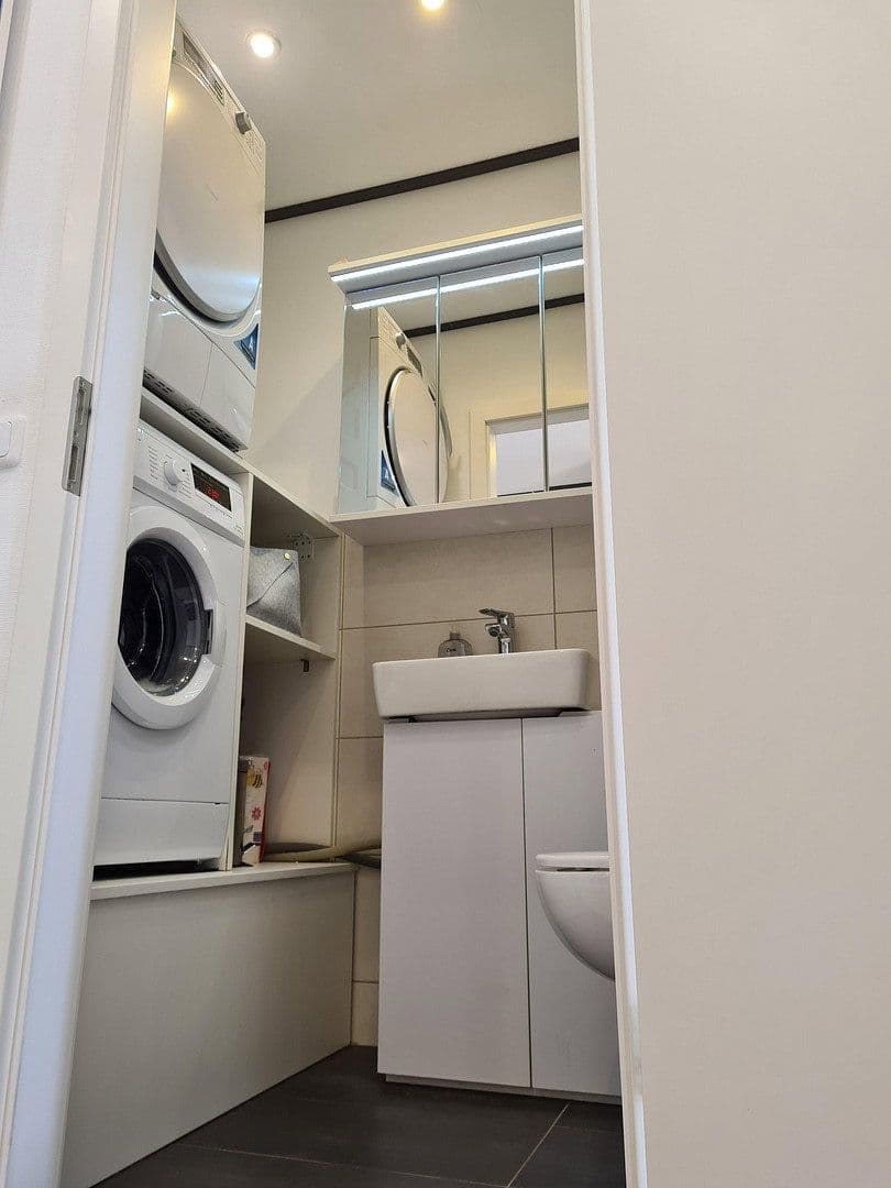 2 bedroom with open-plan kitchen flat for sale, 88 m², Essen, North Rhine-Westphalia 2 bedroom with open-plan kitchen flat for sale, 88 m², Essen, North Rhine-Westphalia