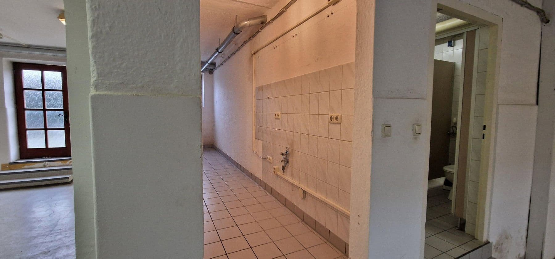 non-residential property to rent, 600 m², Dorfstr.4, Brunnthal, Bavaria non-residential property to rent, 600 m², Dorfstr.4, Brunnthal, Bavaria
