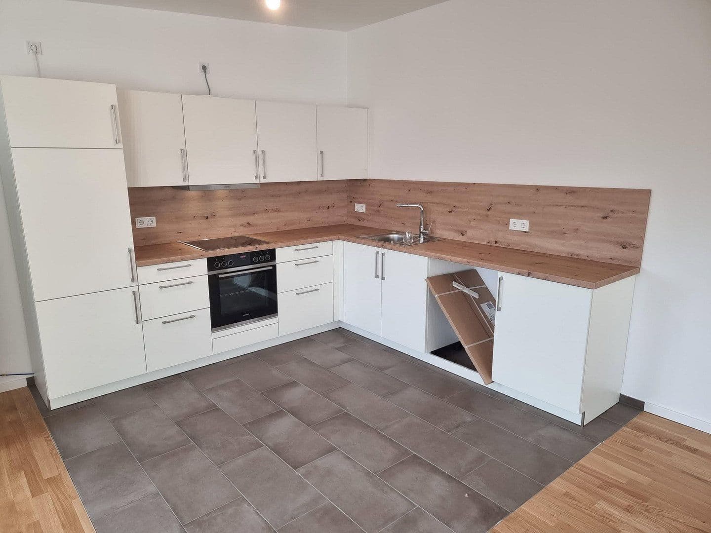 3 bedroom flat to rent, 135 m², Ingelheim am Rhein, Rhineland-Palatinate 3 bedroom flat to rent, 135 m², Ingelheim am Rhein, Rhineland-Palatinate