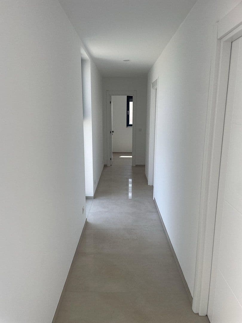 3 bedroom flat to rent, 97 m², Rüsselsheim am Main, Hesse 3 bedroom flat to rent, 97 m², Rüsselsheim am Main, Hesse