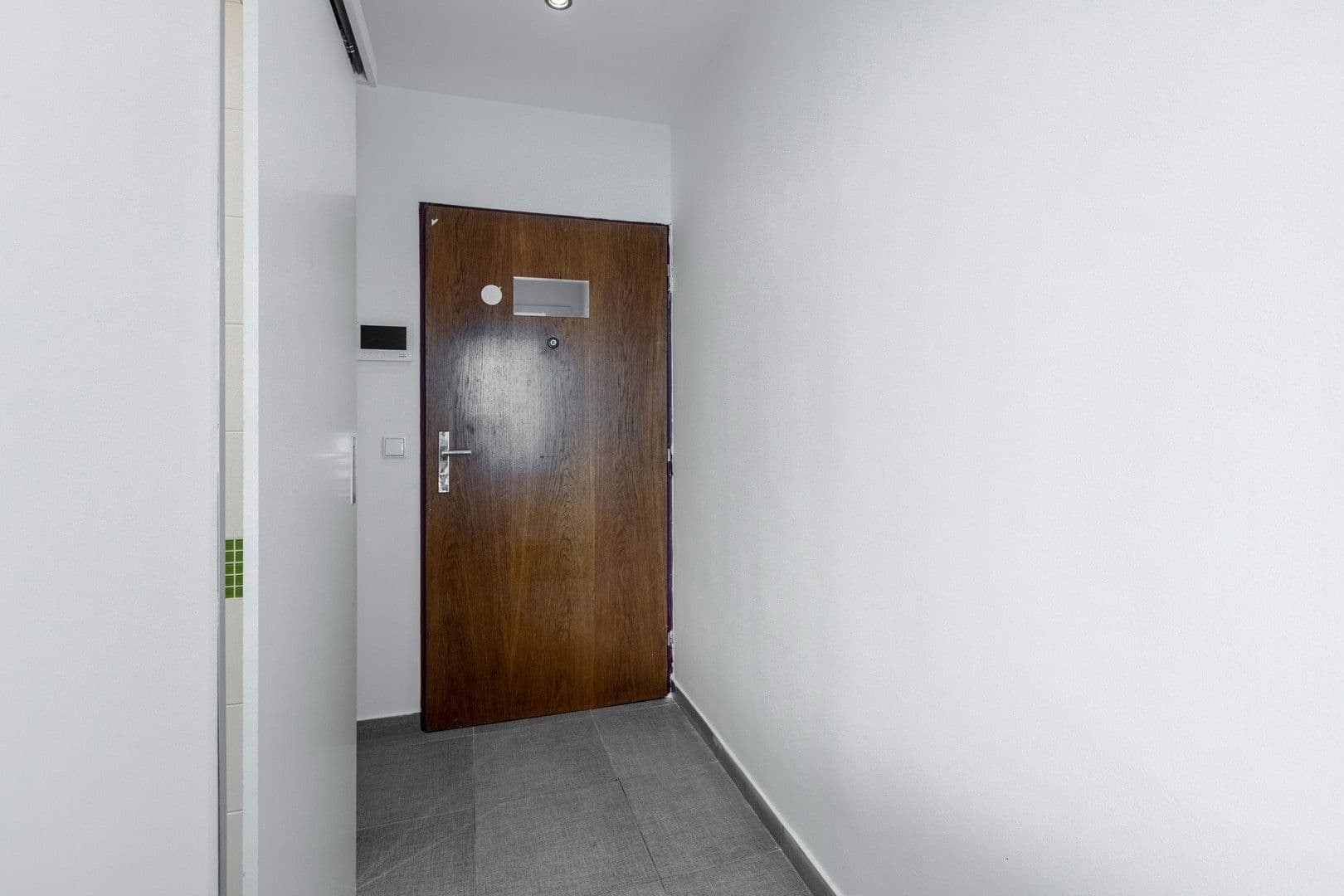 Studio flat to rent, 29 m², Dělnická, Prague, Prague Studio flat to rent, 29 m², Dělnická, Prague, Prague
