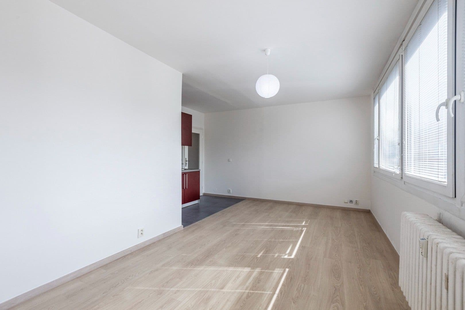 Studio flat to rent, 29 m², Dělnická, Prague, Prague Studio flat to rent, 29 m², Dělnická, Prague, Prague