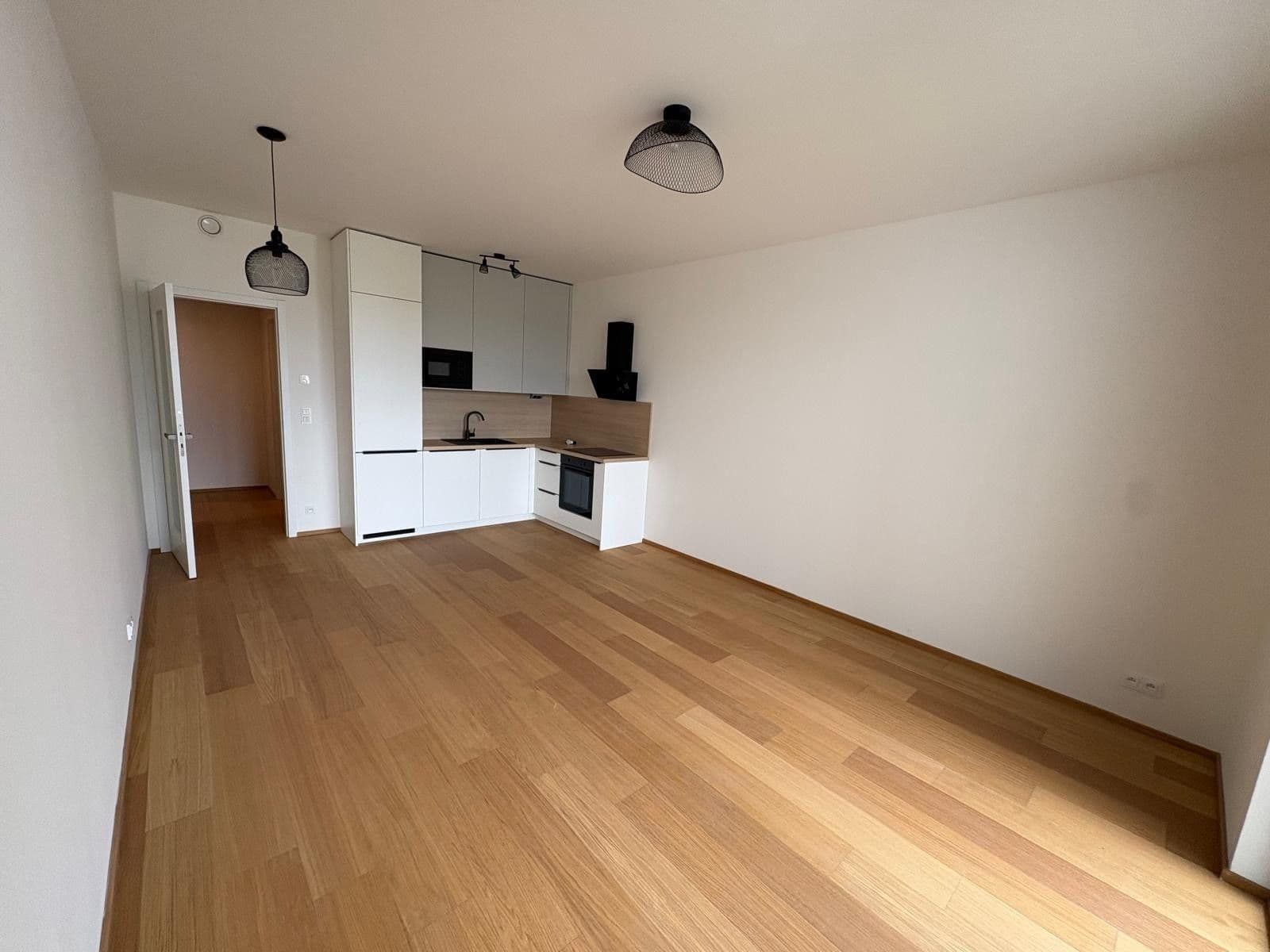Studio flat to rent, 40 m², V Třešňovce, Prague, Prague Studio flat to rent, 40 m², V Třešňovce, Prague, Prague