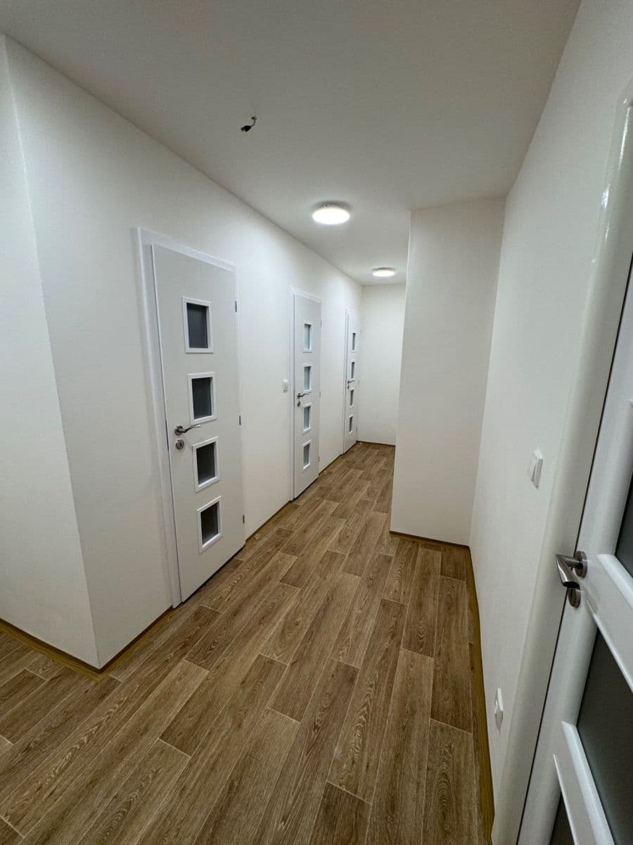 3 bedroom flat to rent, 73 m², Pod Strání, Prague, Prague 3 bedroom flat to rent, 73 m², Pod Strání, Prague, Prague