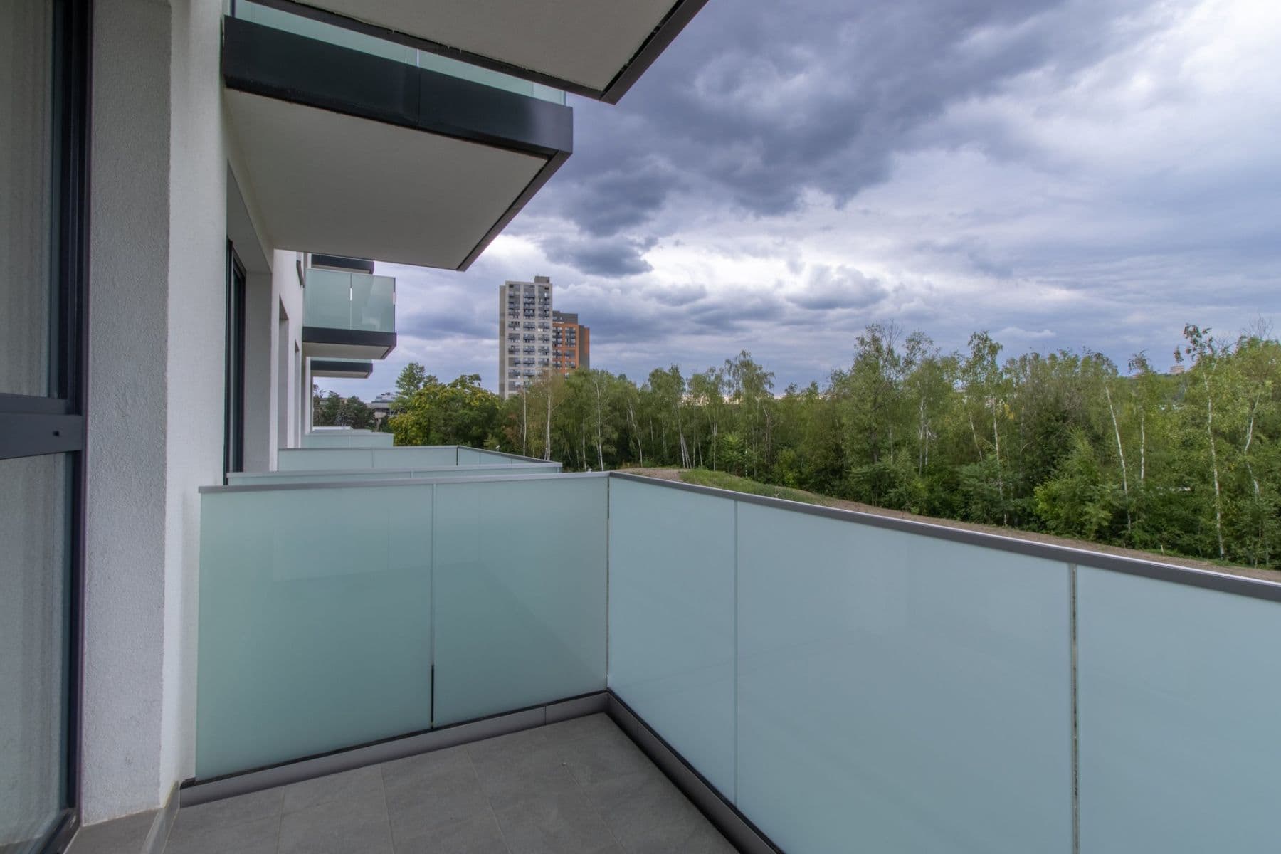 1 bedroom with open-plan kitchen flat to rent, 45 m², Pod Harfou, Prague, Prague 1 bedroom with open-plan kitchen flat to rent, 45 m², Pod Harfou, Prague, Prague