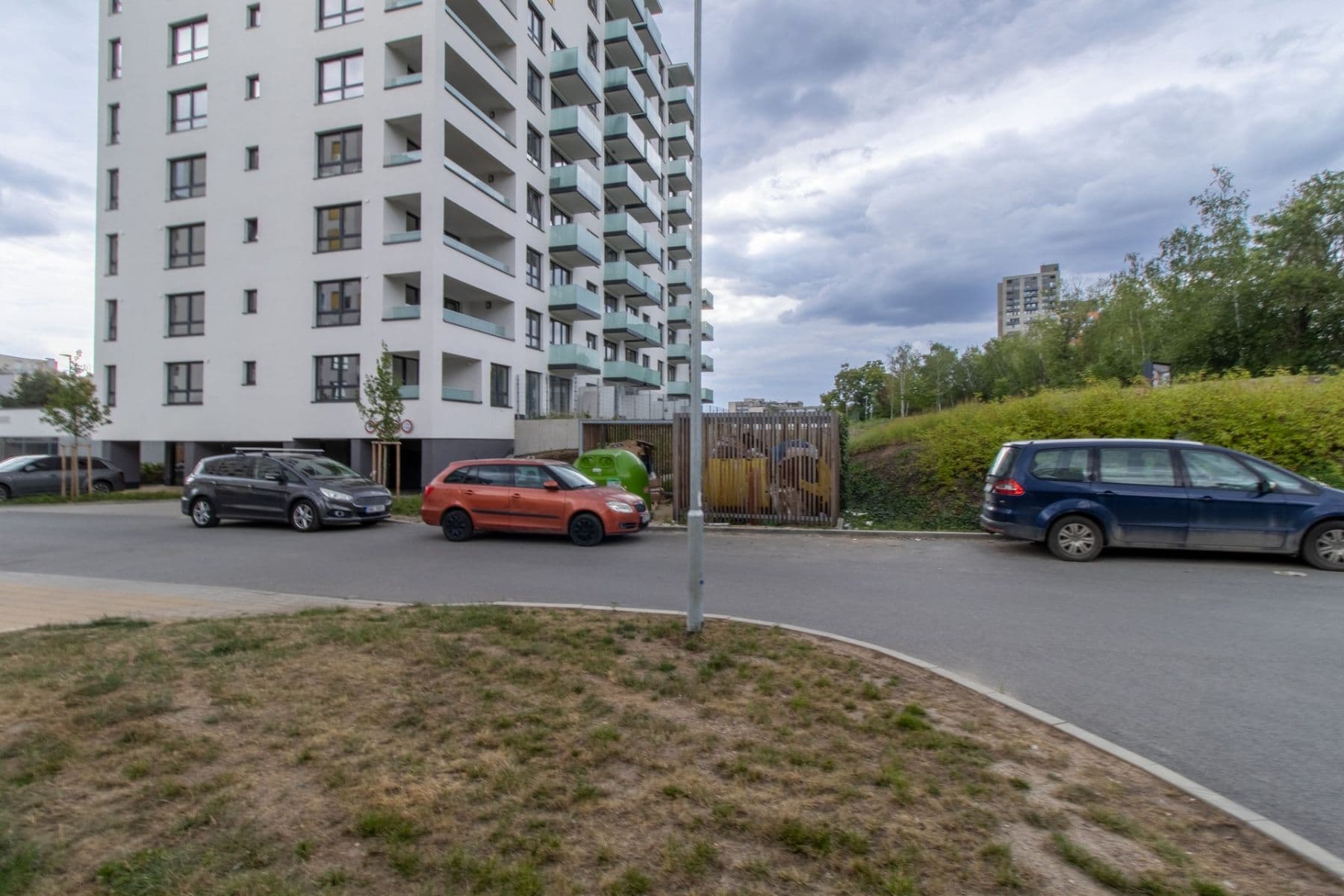 1 bedroom with open-plan kitchen flat to rent, 45 m², Pod Harfou, Prague, Prague 1 bedroom with open-plan kitchen flat to rent, 45 m², Pod Harfou, Prague, Prague