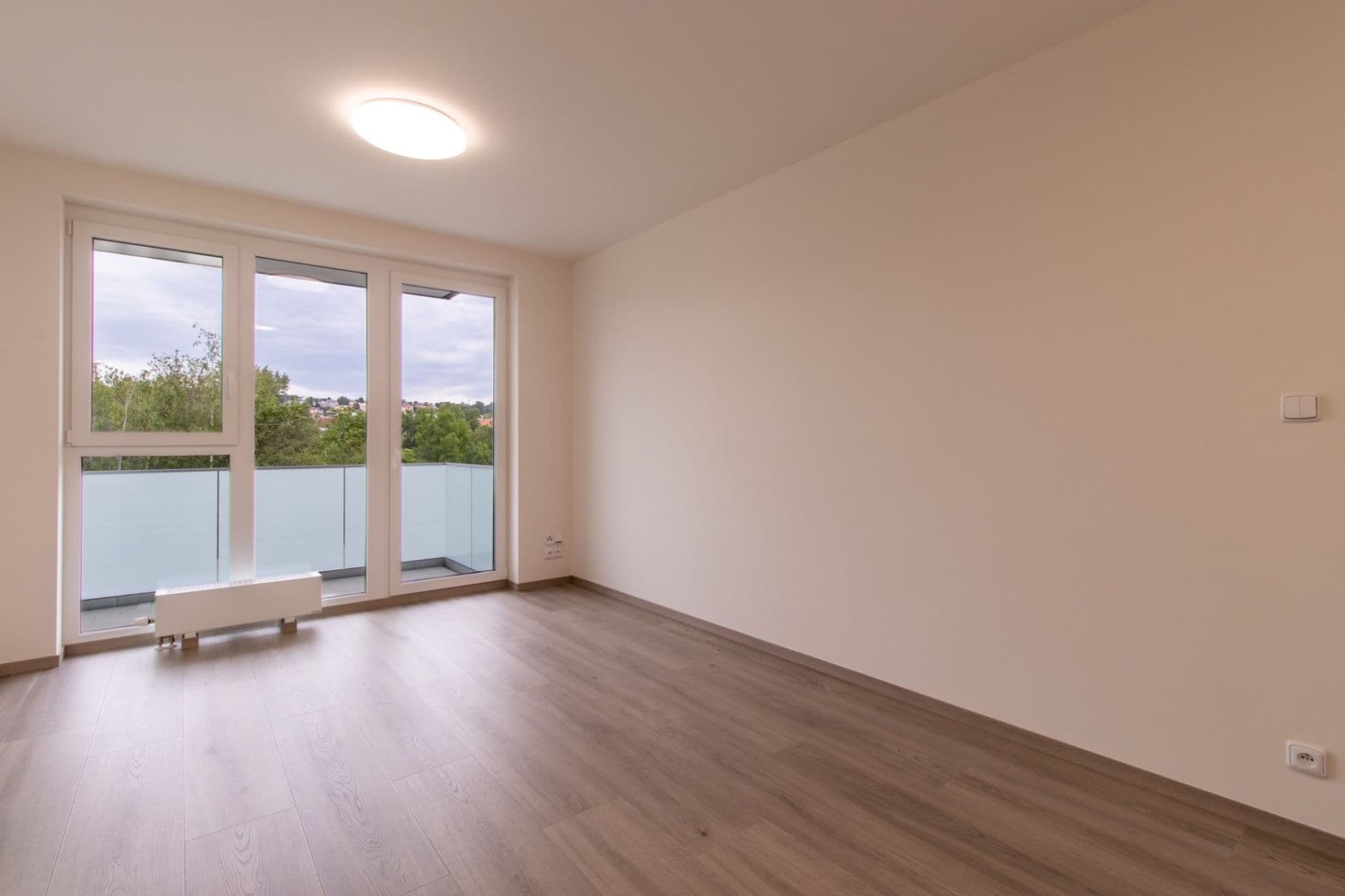1 bedroom with open-plan kitchen flat to rent, 45 m², Pod Harfou, Prague, Prague 1 bedroom with open-plan kitchen flat to rent, 45 m², Pod Harfou, Prague, Prague