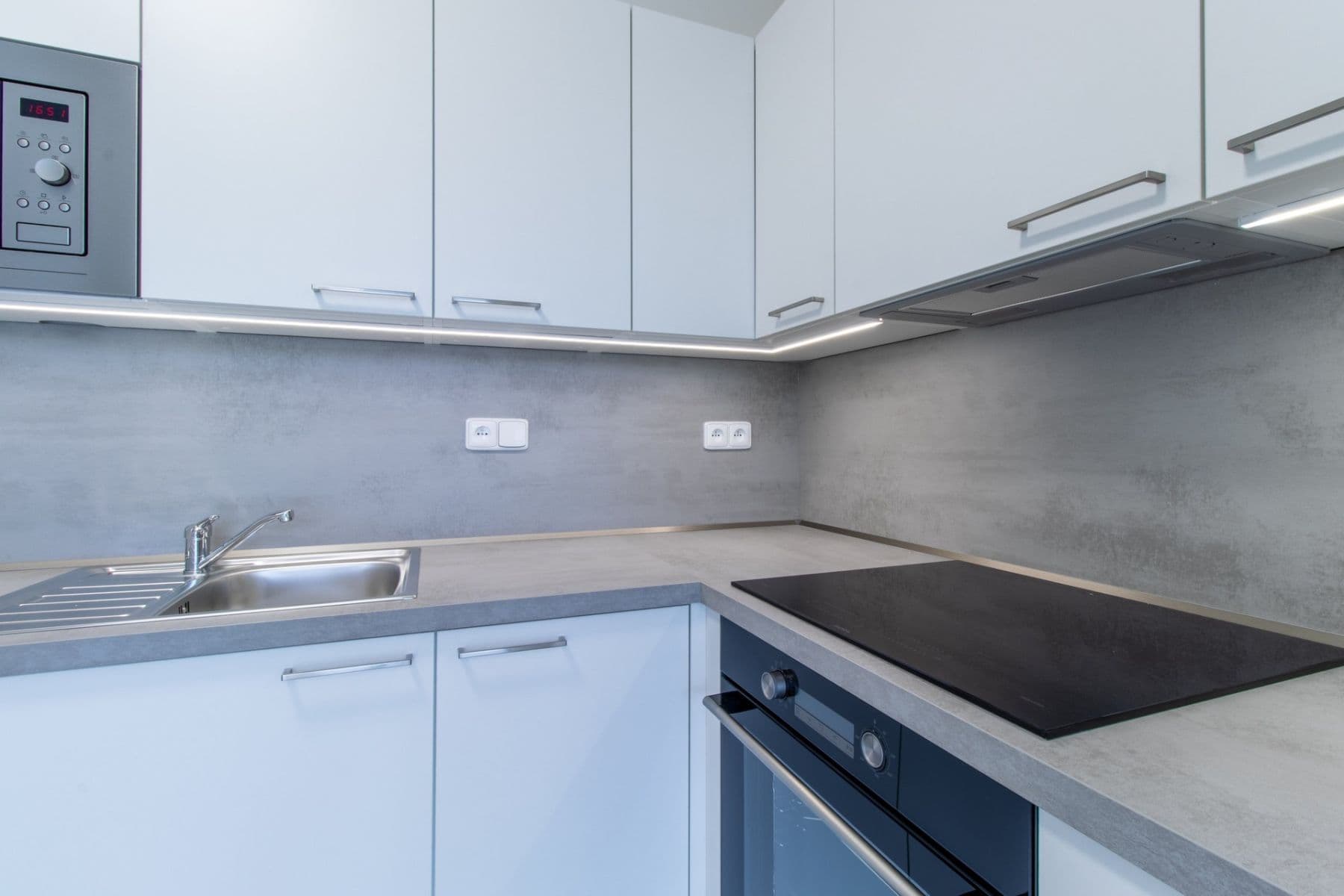 1 bedroom with open-plan kitchen flat to rent, 45 m², Pod Harfou, Prague, Prague 1 bedroom with open-plan kitchen flat to rent, 45 m², Pod Harfou, Prague, Prague