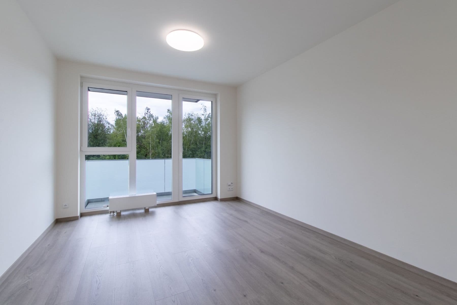 1 bedroom with open-plan kitchen flat to rent, 44 m², Pod Harfou, Prague, Prague 1 bedroom with open-plan kitchen flat to rent, 44 m², Pod Harfou, Prague, Prague